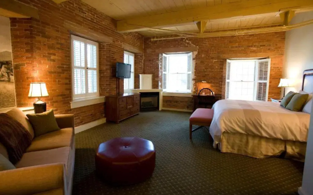 Superior Suite