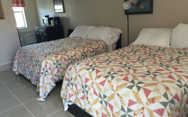 Deluxe Quadruple Studio with balcony
