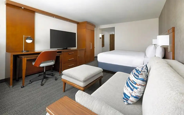 Standard Double room with city view