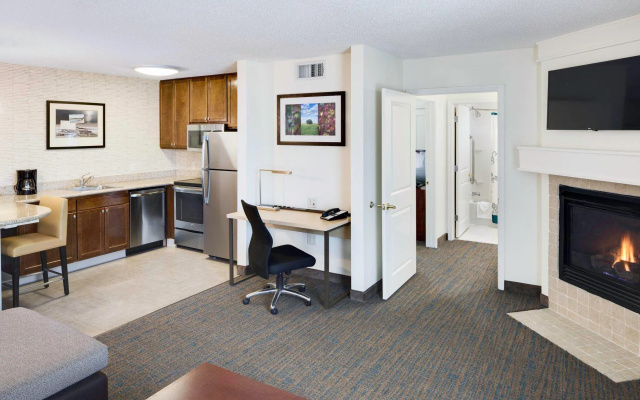 1 Bedroom Executive Double Suite