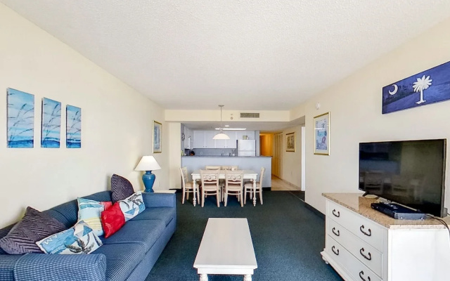 3 Bedrooms Suite with balcony and oceanfront