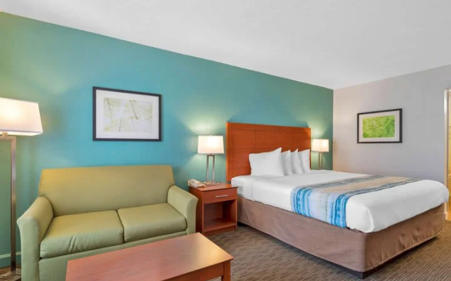 Standard Triple room