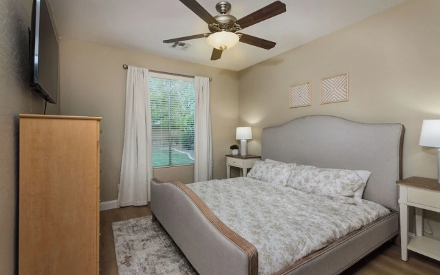 Comfort room
