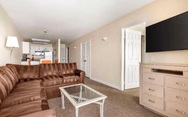 2 Bedrooms Suite with balcony