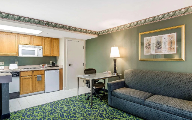 Double Suite