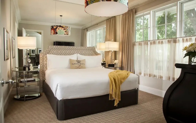 Double Signature Suite of Hotel’s choice