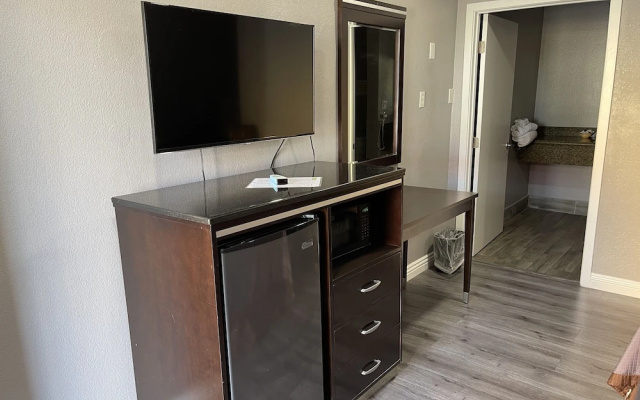 Economy room