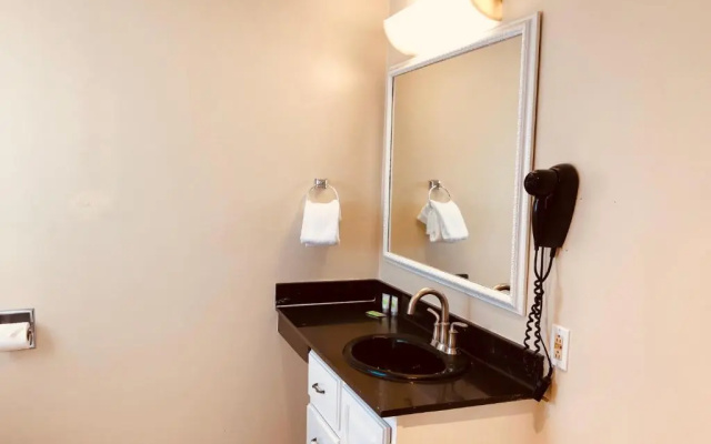 Deluxe Double Suite