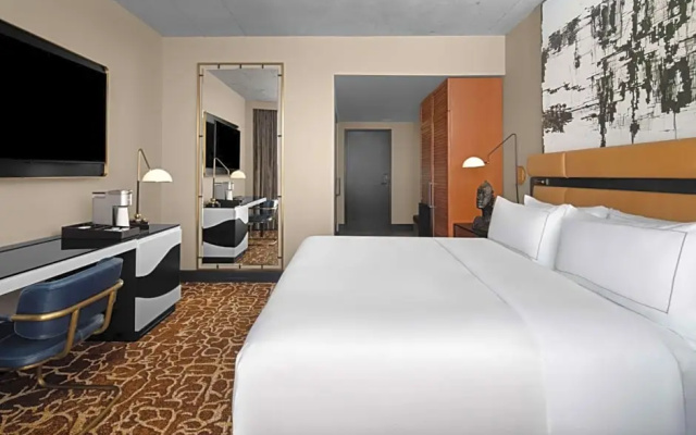 Double room with city view