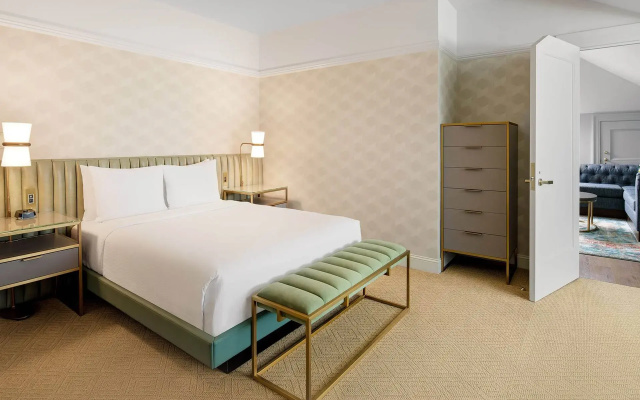 Mansion Accessible Double Suite