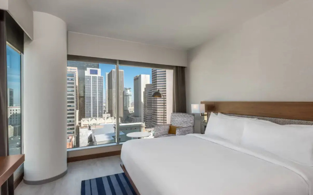 Standard room with city view