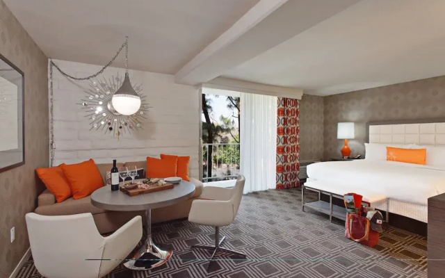 Portola Suite with balcony