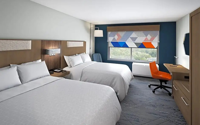 Quadruple Suite