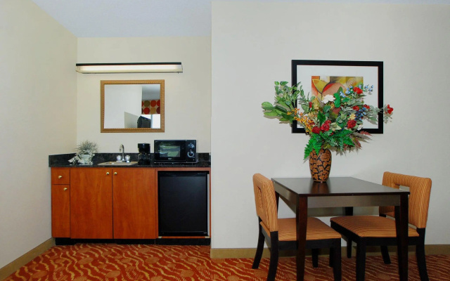 Quadruple Suite