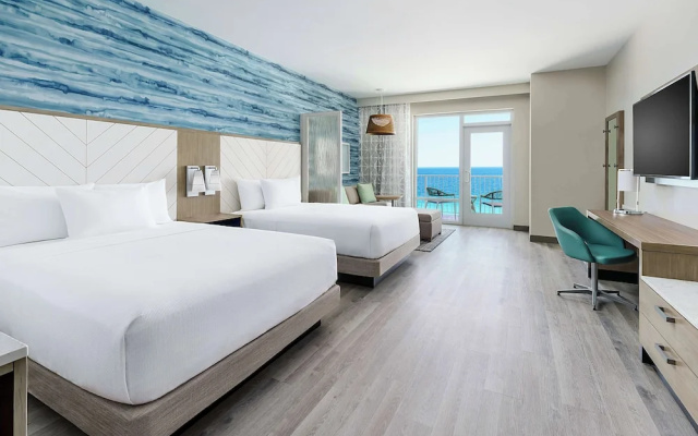 Quadruple room with balcony and with gulf view