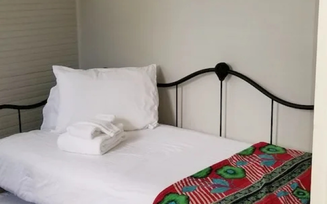 Economy Suite