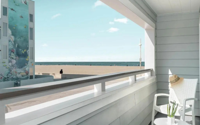 Standard room with balcony