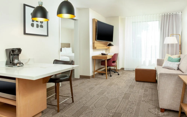 1 Bedroom Suite