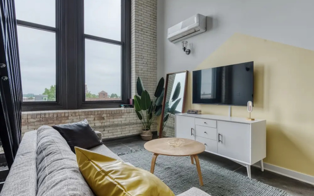2 Bedrooms Apartment