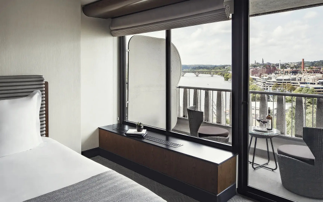 Premier Double room with balcony and with river view