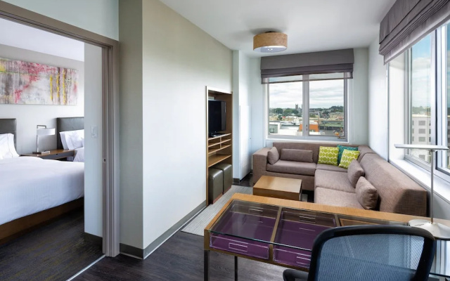 1 Bedroom Suite