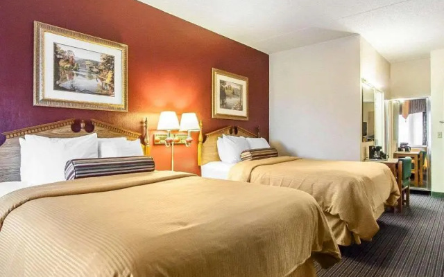 Standard Quadruple room with balcony