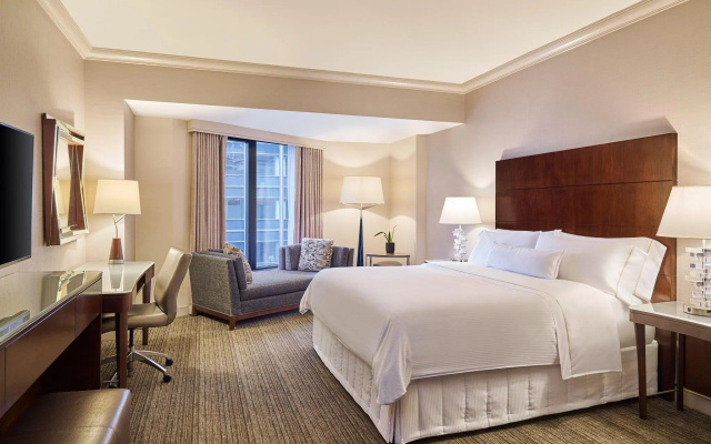 Deluxe Double room with city view