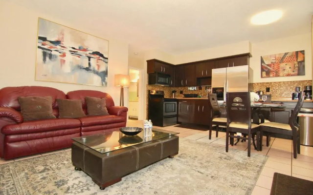 1 Bedroom Suite with pool view