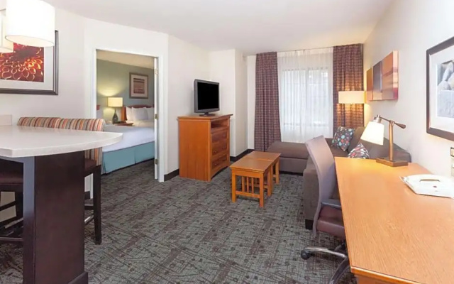 2 Bedrooms Sextuple Suite