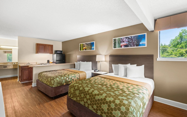Quadruple Suite