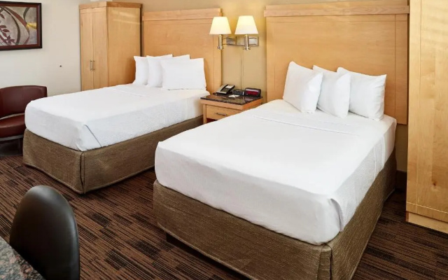 Standard Quadruple room with lake view