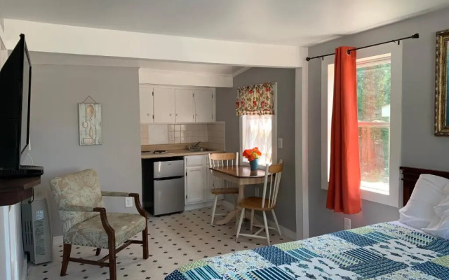 2 Bedrooms Deluxe Cottage