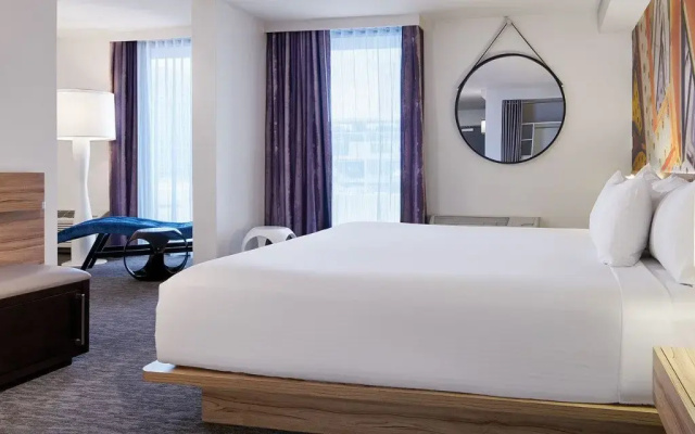 Deluxe Double Suite