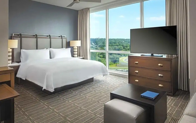Accessible Double Suite