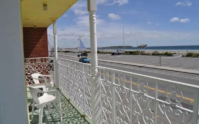 Deluxe Double room with balcony and oceanfront
