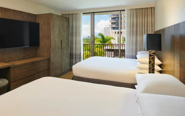 2 Bedrooms Suite with pool view