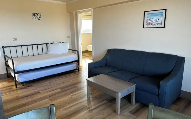 1 Bedroom Suite with ocean view
