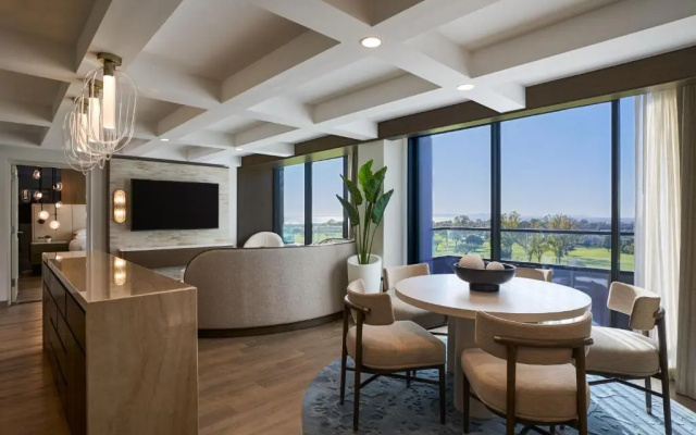 3 Bedrooms Suite with ocean view