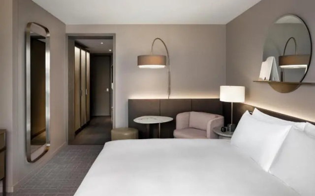 Century Plaza Double Guest room