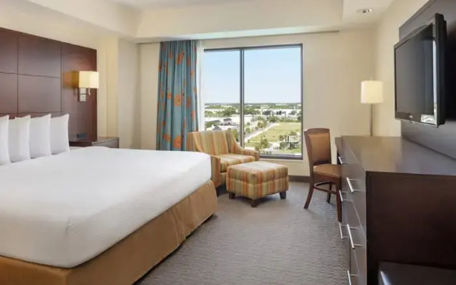 Luxury Suite with lake view