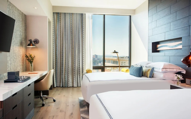 Quadruple room with mountain view