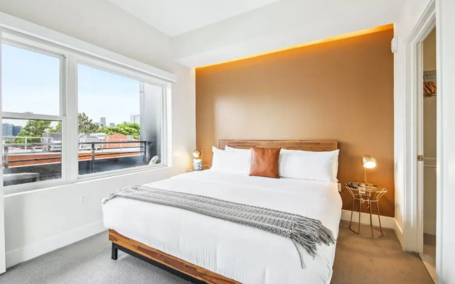Standard Double room with balcony and with mountain view