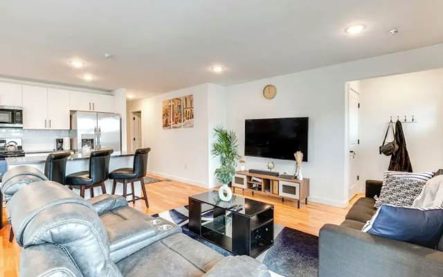 3 Bedrooms Apartment with balcony