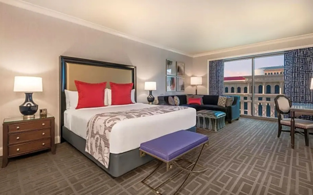 Palace Double room Strip View
