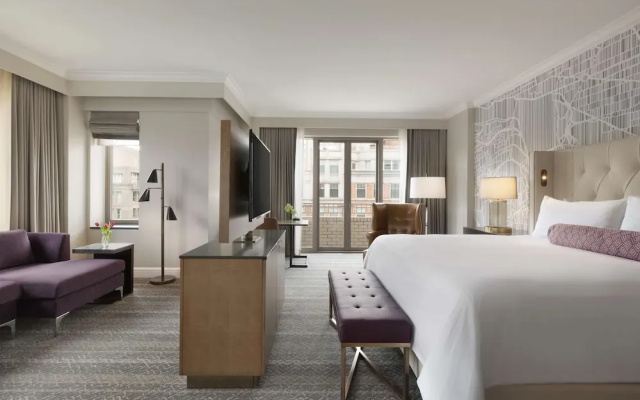 Fairmont Gold Executive Double Suite