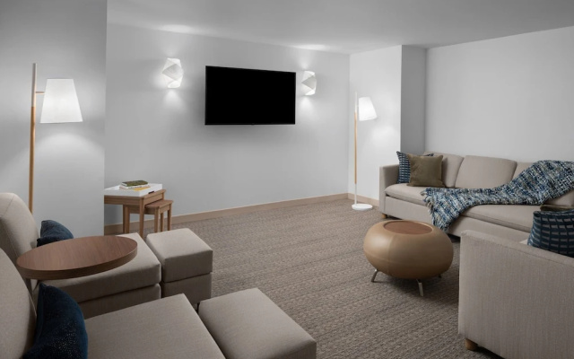 4 Bedrooms Studio
