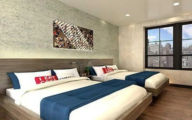 Standard Sextuple room