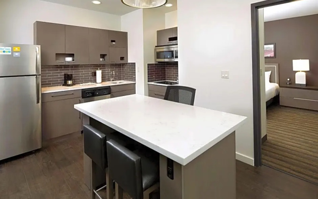 1 Bedroom Double Kitchen Suite