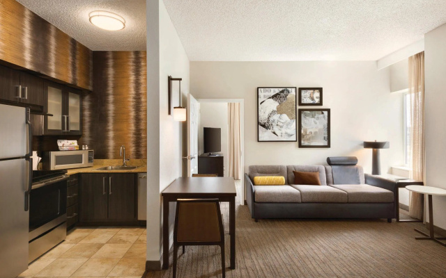 2 Bedrooms Suite