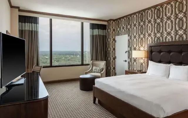 Presidential Suite with balcony